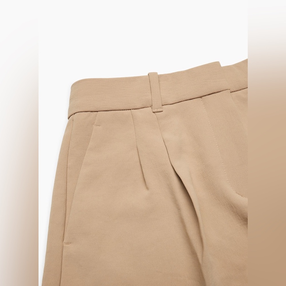Aritzia The Effortless Short™ Lo-rise Mini Shorts Gold Camel - Picture 6 of 8
